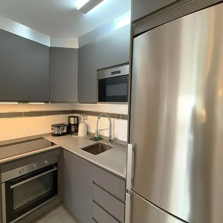 Apartment Modern & Sunny *