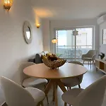 Modern & Sunny *
