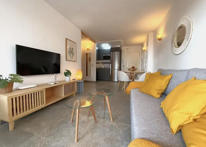 Modern & Sunny פואנגירולה